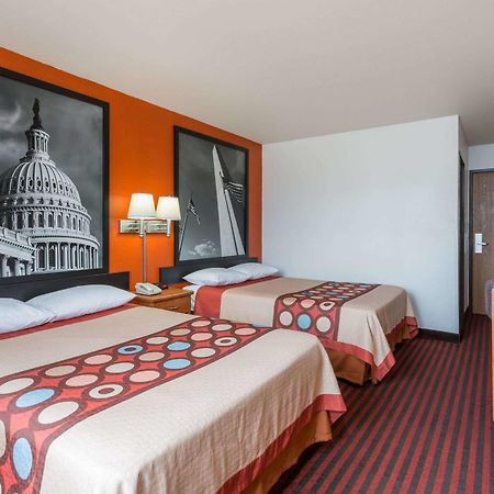 Hotel Super 8 By Wyndham Dumfries/Quantico Exterior foto